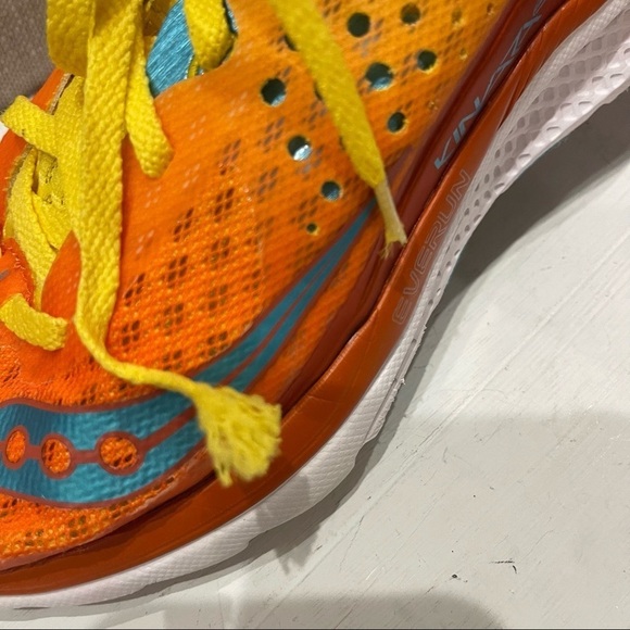Saucony Kinvara 8 - Women’s Size 7.5 Orange Yellow Athletic Running Shoes 61464 - Picture 7 of 12